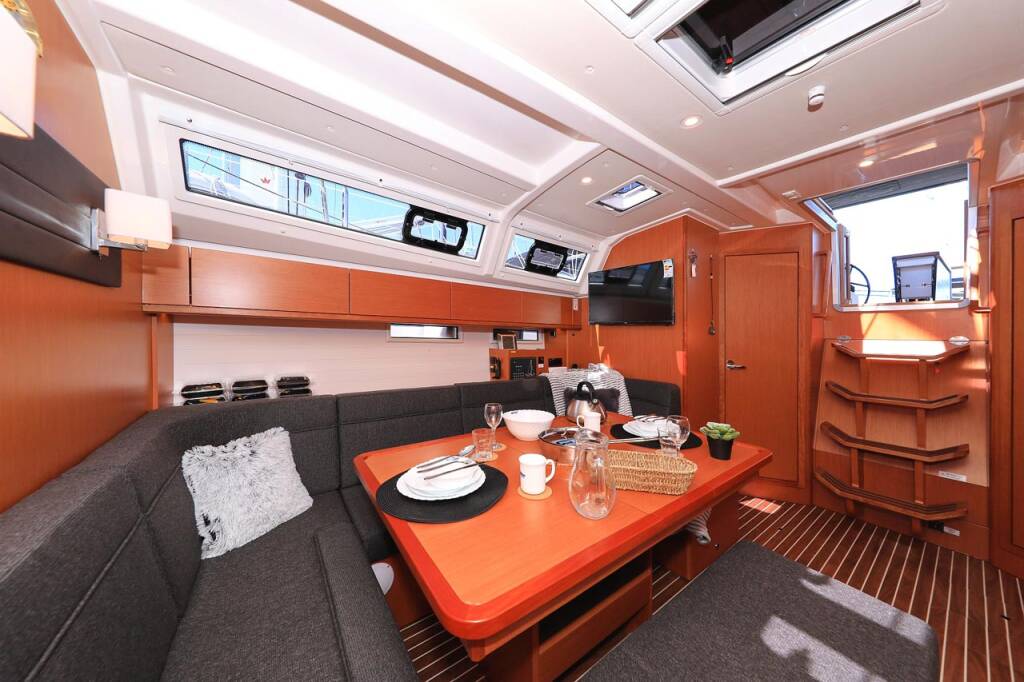 Segelyachten Bavaria Cruiser 46 Evodia 1
