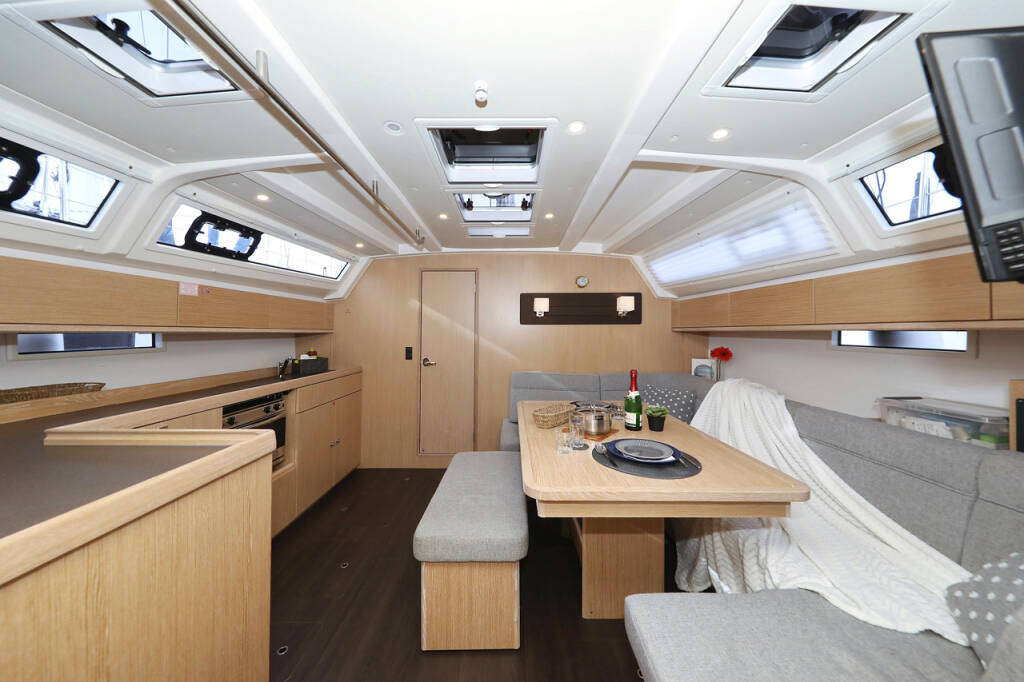 Segelyachten Bavaria Cruiser 46 silence four