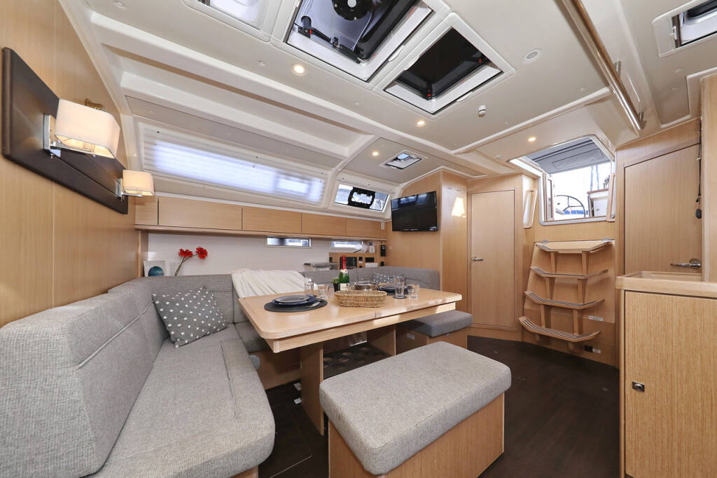 Segelyachten Bavaria Cruiser 46 silence four