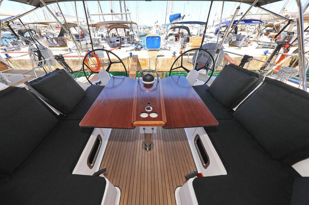 Segelyachten Bavaria Cruiser 46 Cara