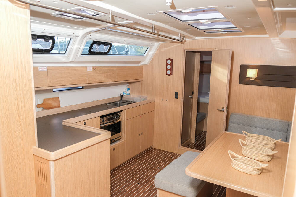 Sailing yacht Bavaria Cruiser 46 Barcelona