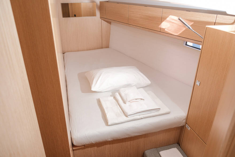 Sailing yacht Bavaria Cruiser 46 Barcelona