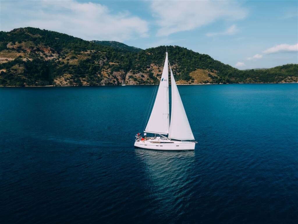 Sailing yacht Bavaria Cruiser 46 Istanbul