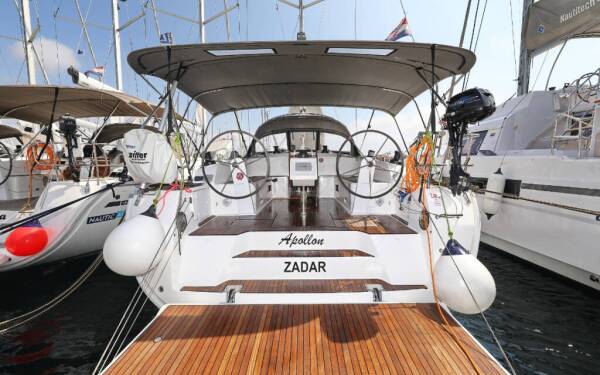 Bavaria Cruiser 46 Apollon Murter, ACI Marina Jezera