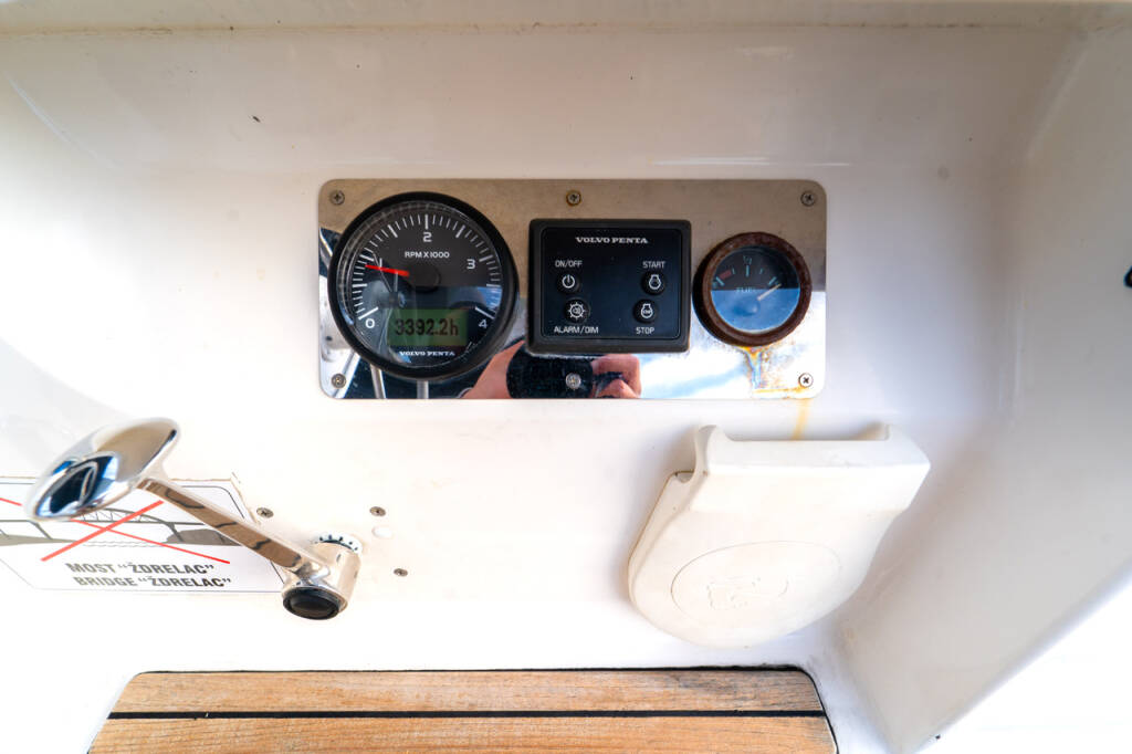 Sailing yacht Bavaria Cruiser 46 White Star