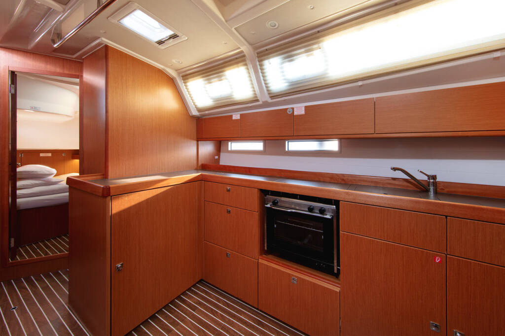 Sailing yacht Bavaria Cruiser 46 Solarić