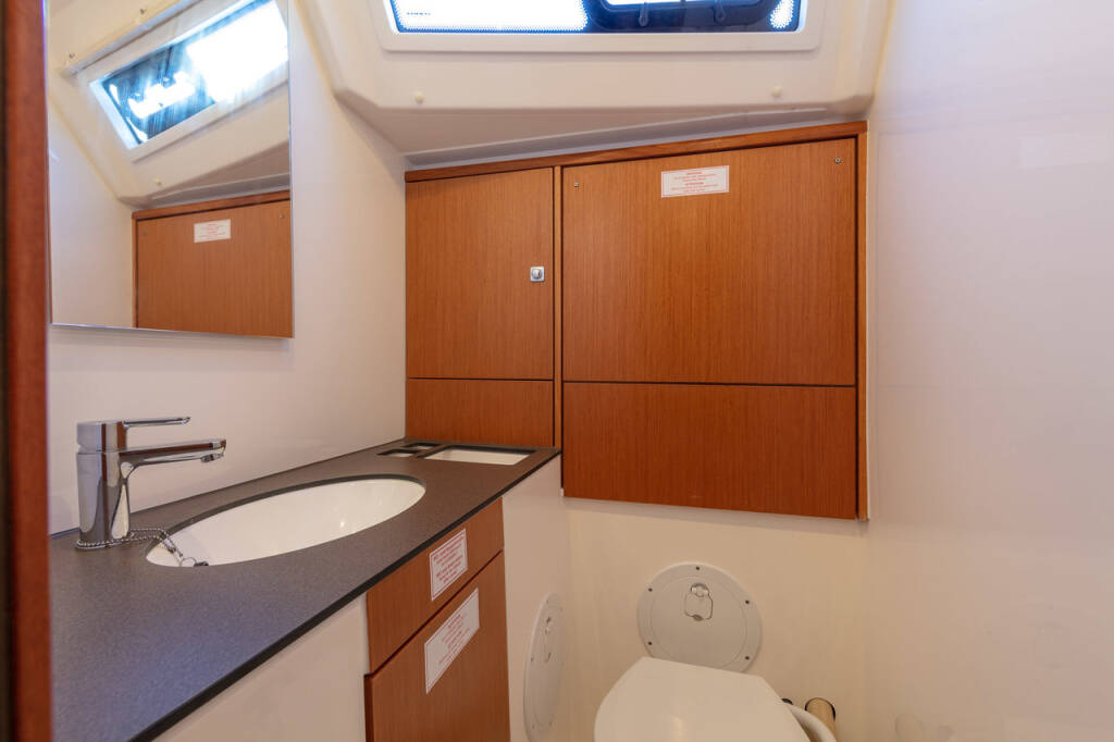 Sailing yacht Bavaria Cruiser 46 Solarić