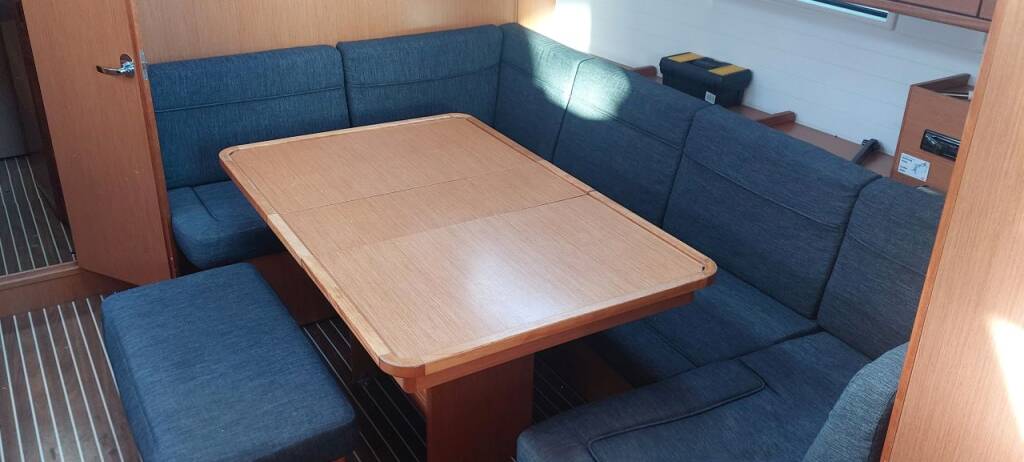 Sailing yacht Bavaria Cruiser 46 Amelva
