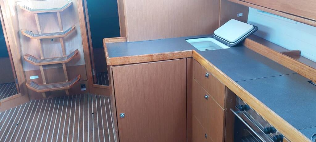 Sailing yacht Bavaria Cruiser 46 Amelva