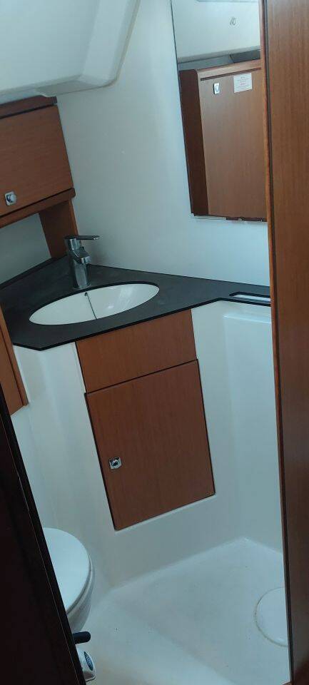 Sailing yacht Bavaria Cruiser 46 Amelva