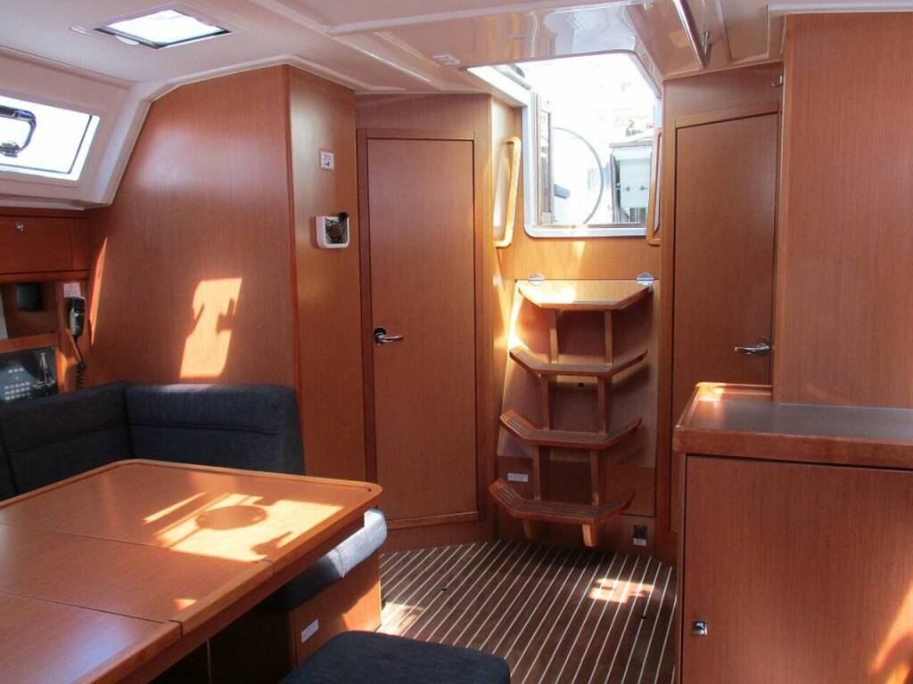Sailing yacht Bavaria Cruiser 46 Amelva