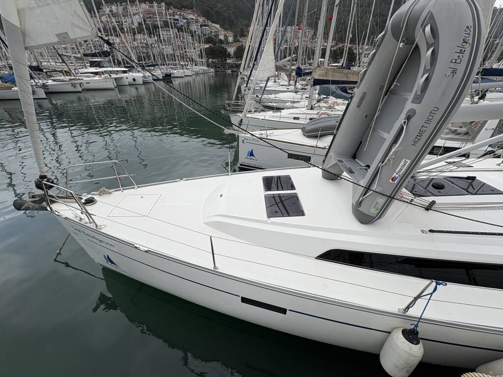 Segelyachten Bavaria Cruiser 46 Sail Betelgeuse