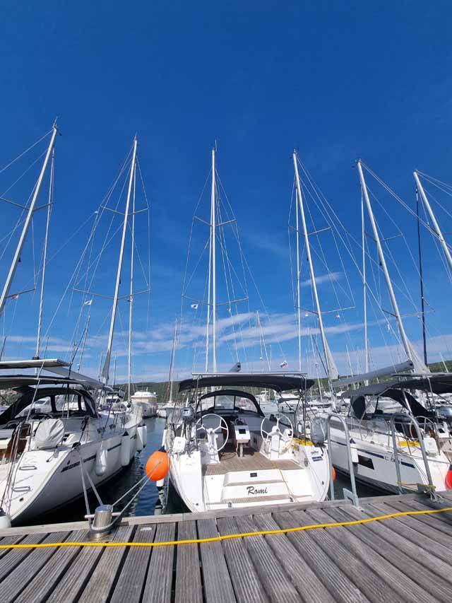 Sailing yacht Bavaria Cruiser 46 Romi