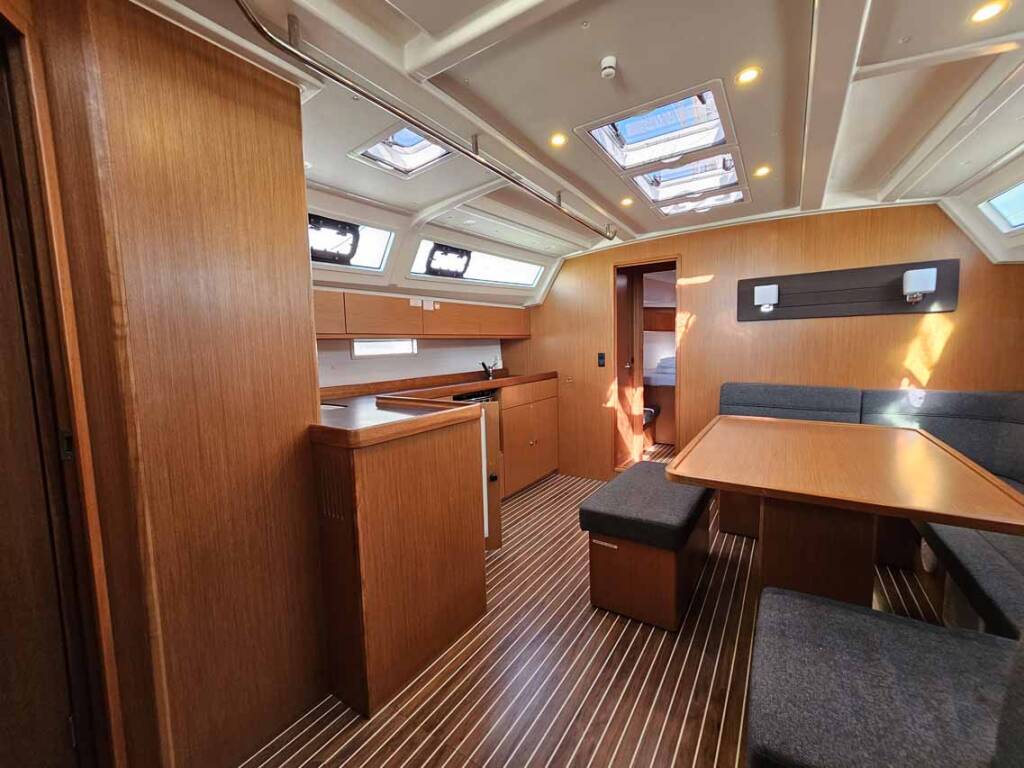 Sailing yacht Bavaria Cruiser 46 Romi