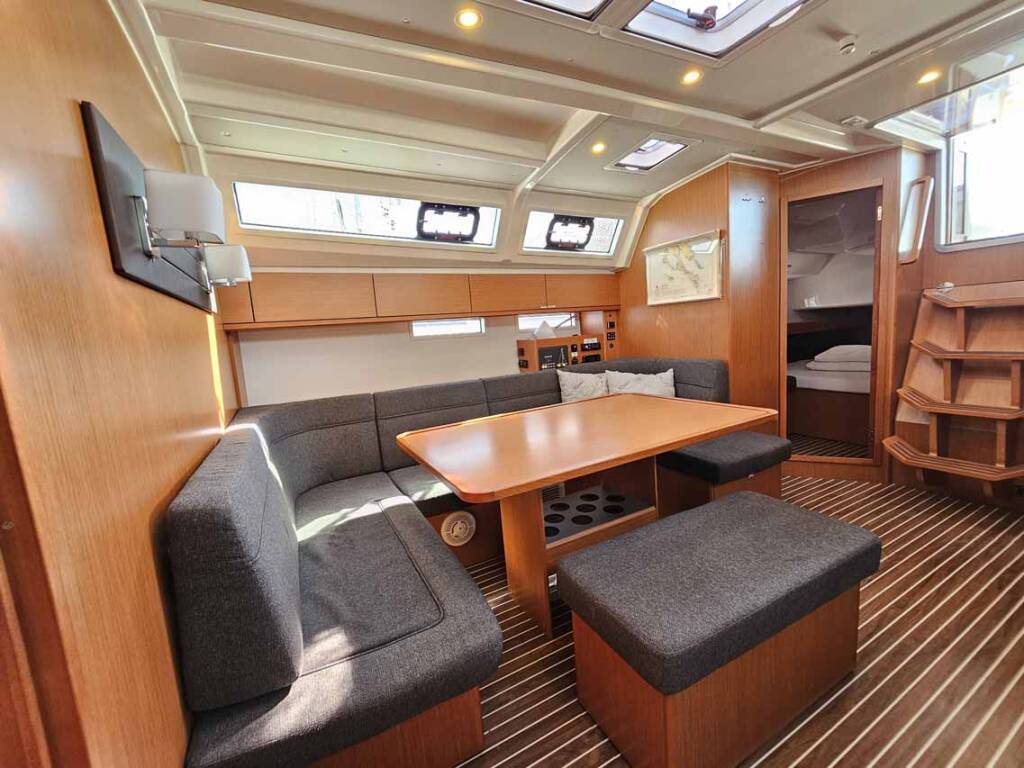Sailing yacht Bavaria Cruiser 46 Romi