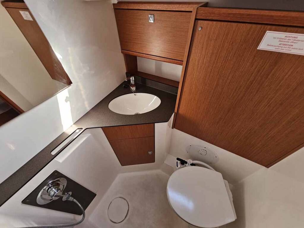 Sailing yacht Bavaria Cruiser 46 Romi