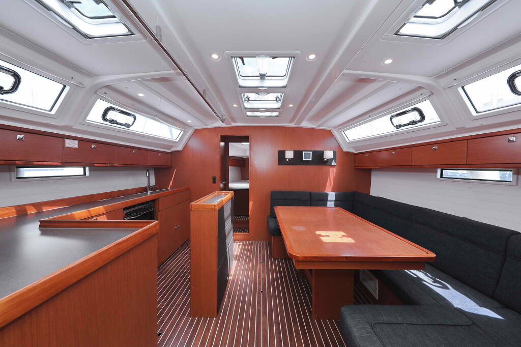 Sailing yacht Bavaria Cruiser 46 Ticija