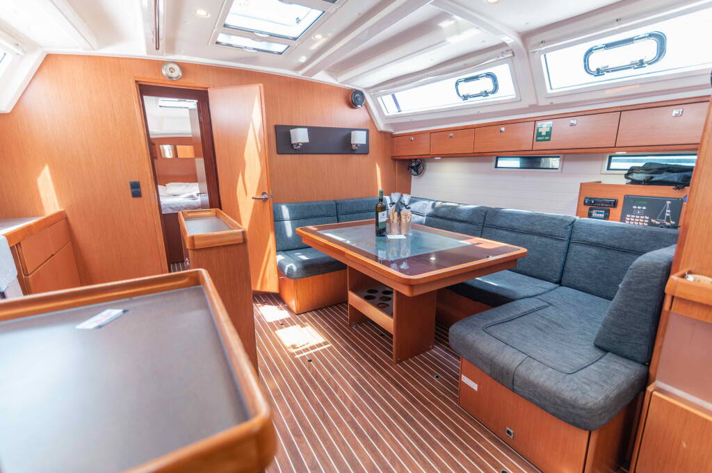 Sailing yacht Bavaria Cruiser 46 ECONOMY