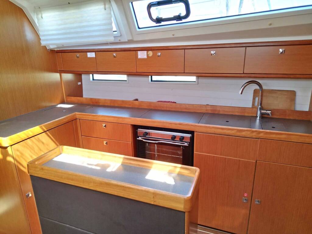 Sailing yacht Bavaria Cruiser 46 ECONOMY
