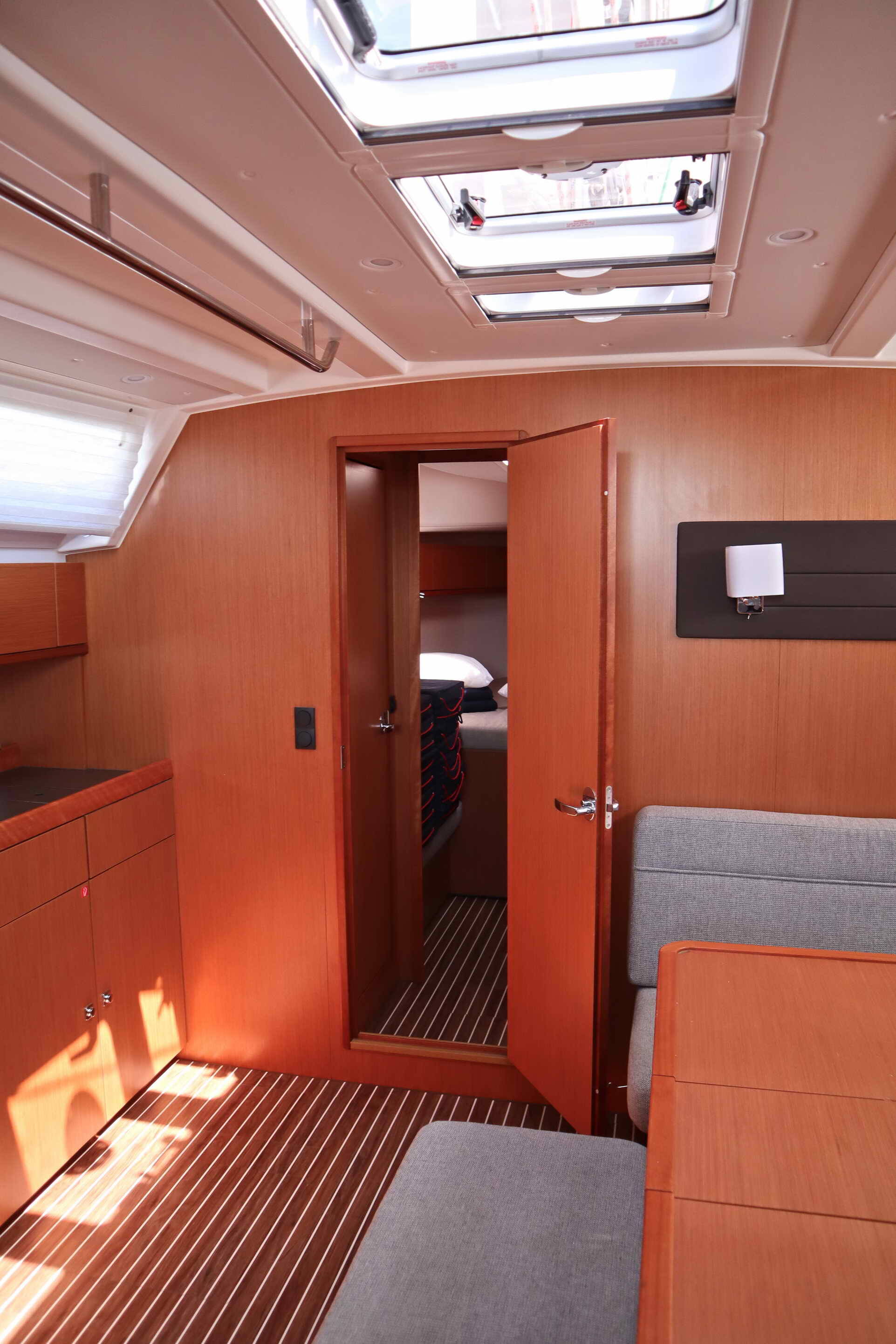 Sailing yacht Bavaria Cruiser 46 PRESTIGE
