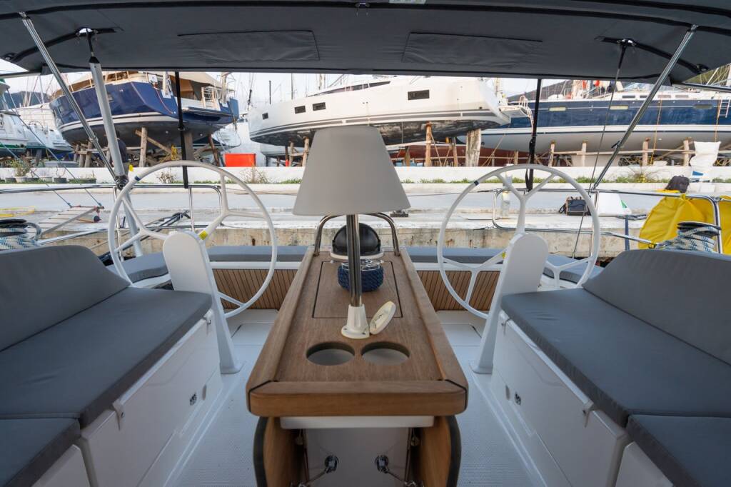 Segelyachten Bavaria Cruiser 46 Classy