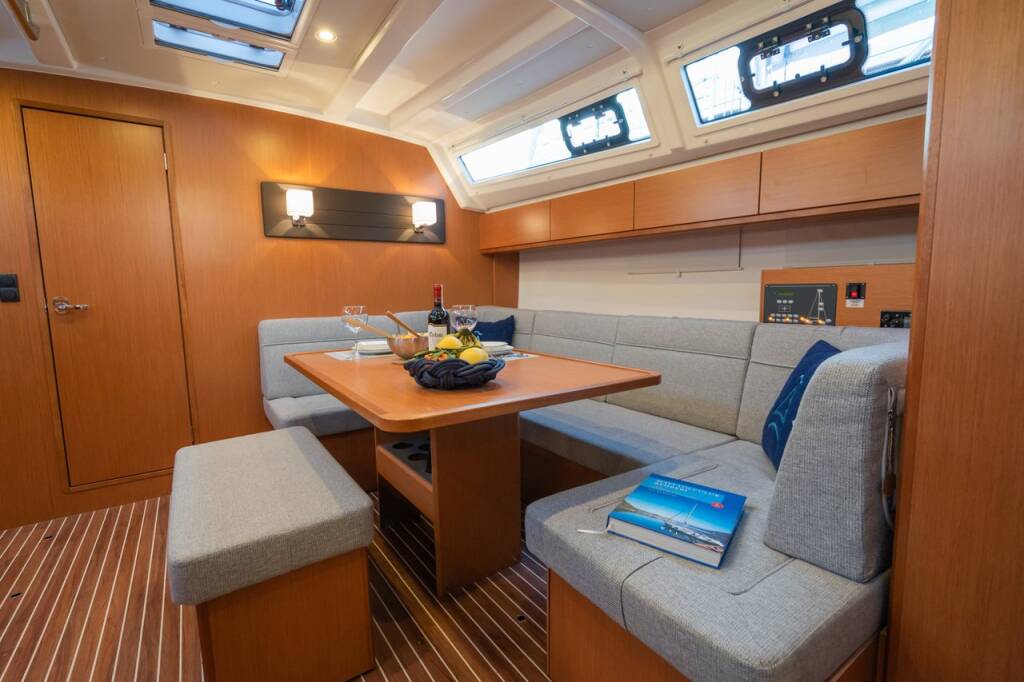 Segelyachten Bavaria Cruiser 46 Classy