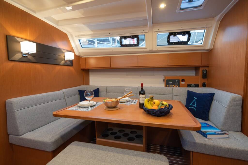 Segelyachten Bavaria Cruiser 46 Classy