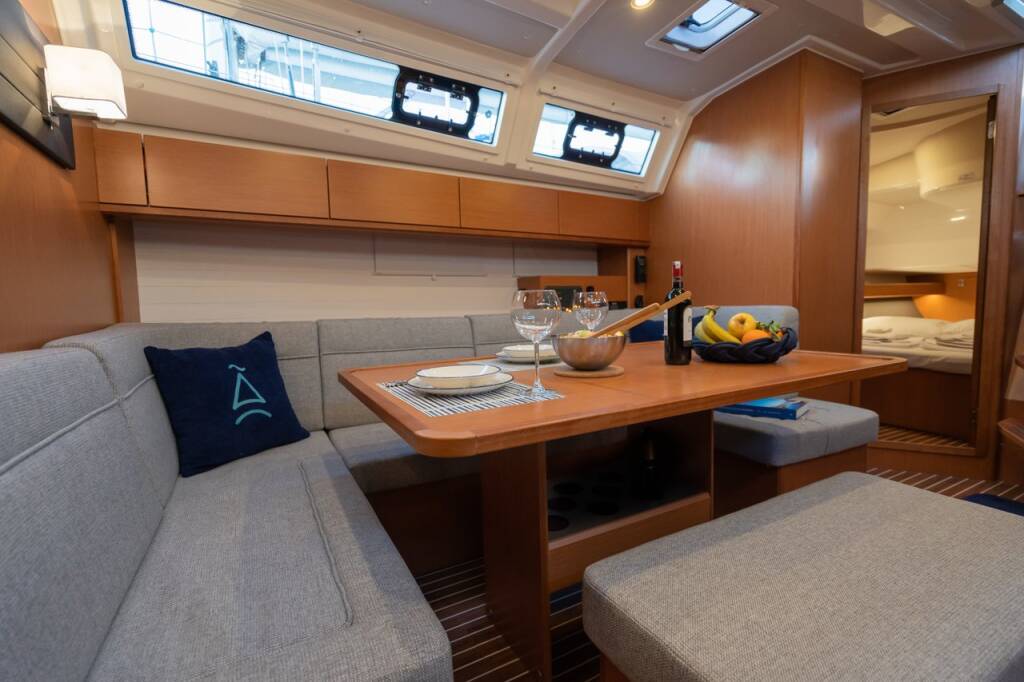 Segelyachten Bavaria Cruiser 46 Classy