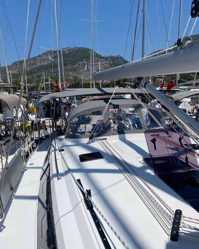 Sailing yacht Bavaria Cruiser 46 Mala