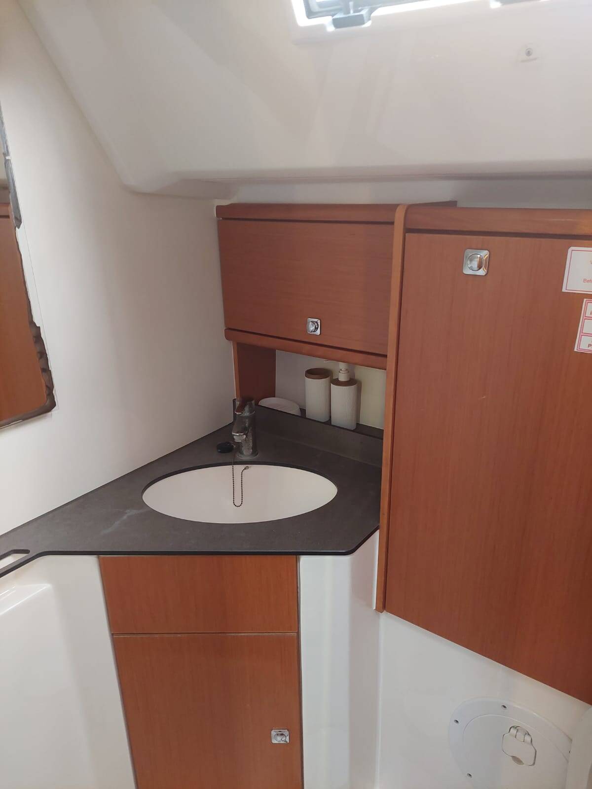 Sailing yacht Bavaria Cruiser 46 Lavanta