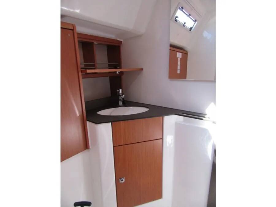 Sailing yacht Bavaria Cruiser 46 Lavanta