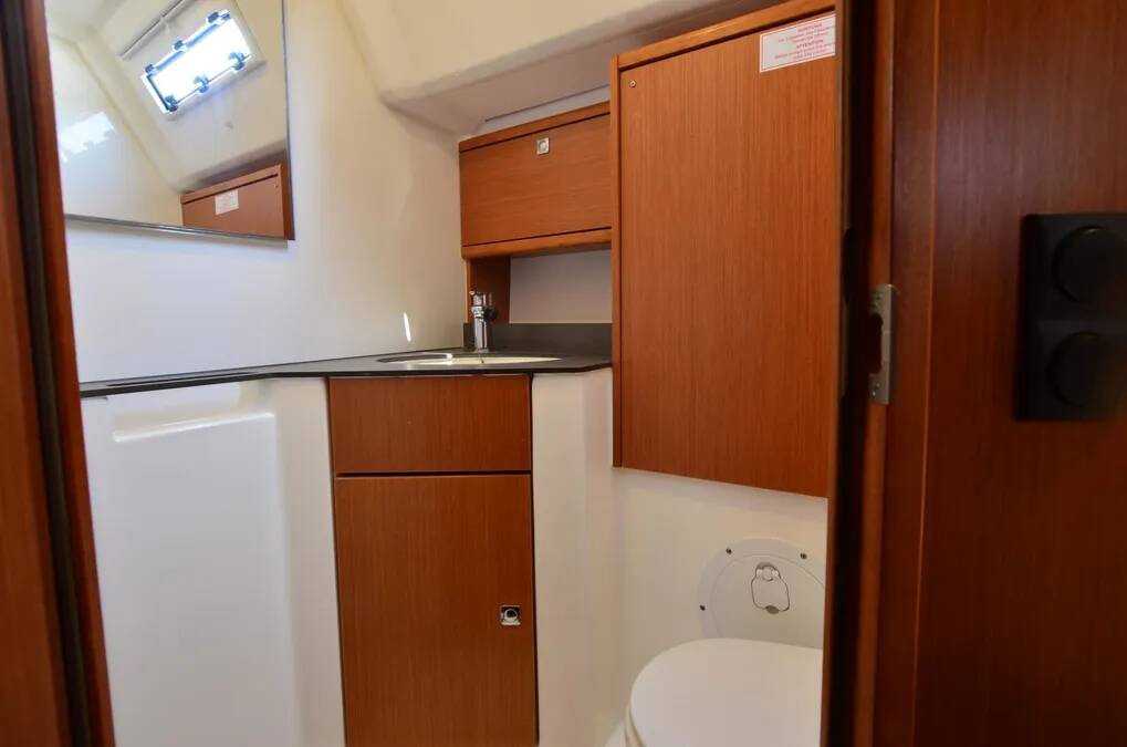 Sailing yacht Bavaria Cruiser 46 Lavanta
