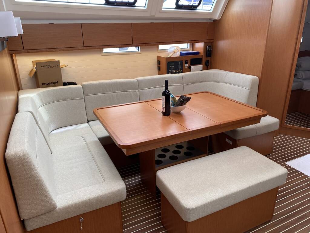 Sailing yacht Bavaria Cruiser 46 Chagla