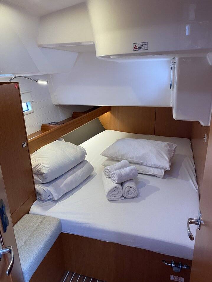 Sailing yacht Bavaria Cruiser 46 Chagla