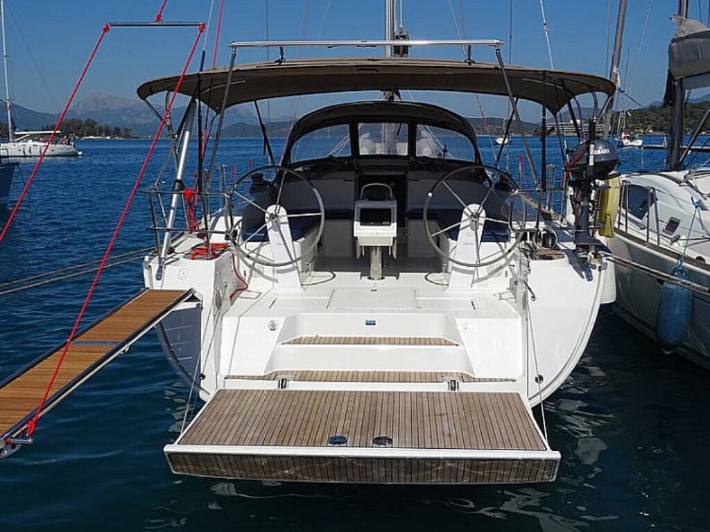 Segelyachten Bavaria Cruiser 46 Rea