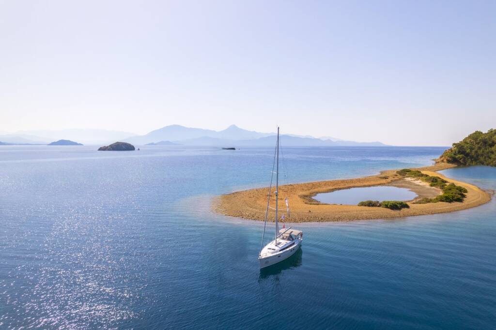Sailing yacht Bavaria Cruiser 46 Jenga