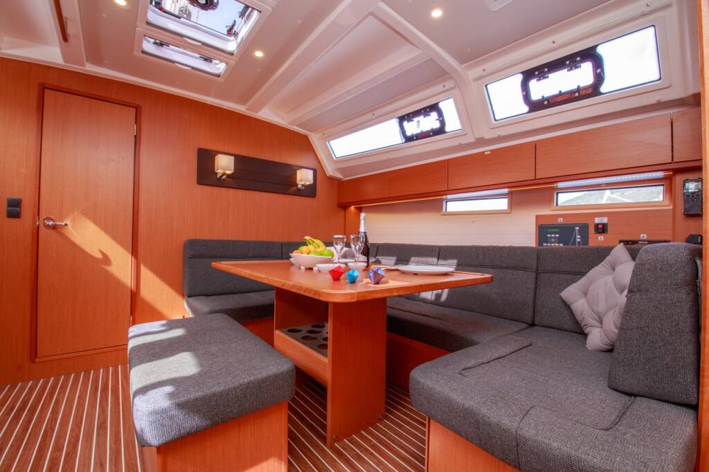 Sailing yacht Bavaria Cruiser 46 Jenga
