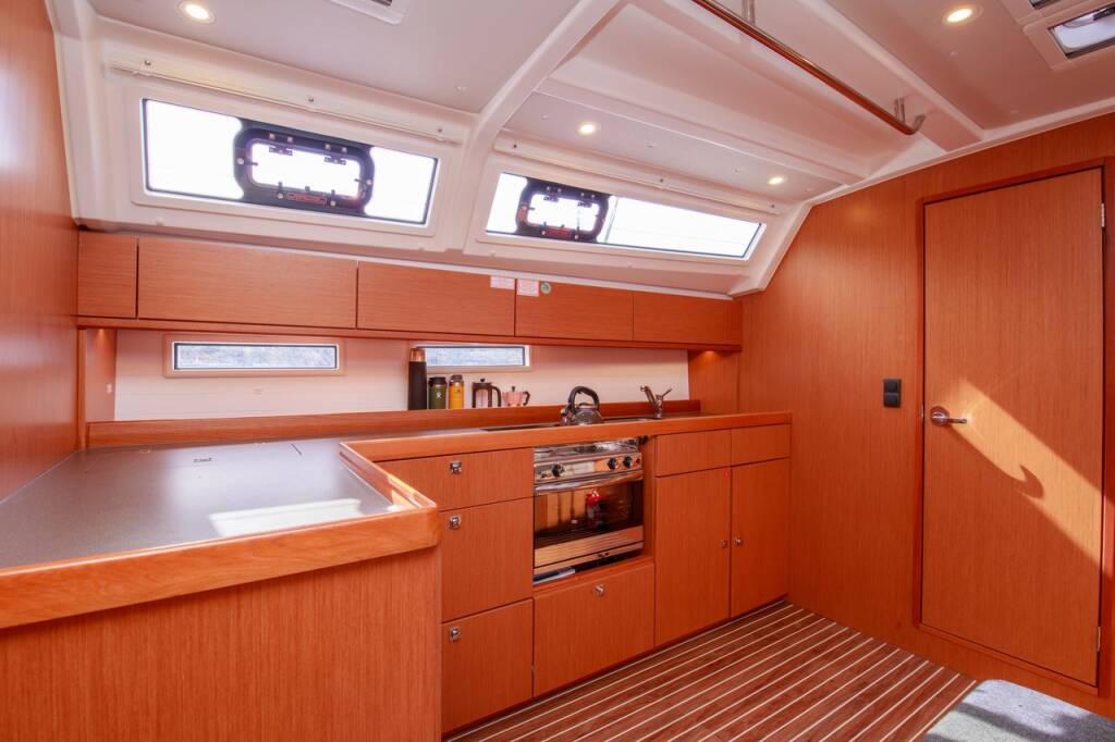 Sailing yacht Bavaria Cruiser 46 Jenga