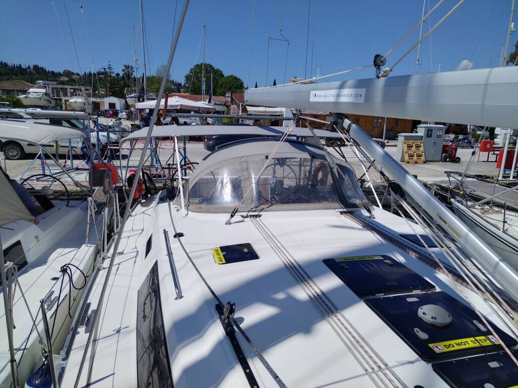 Sailing yacht Bavaria Cruiser 46 Mojito