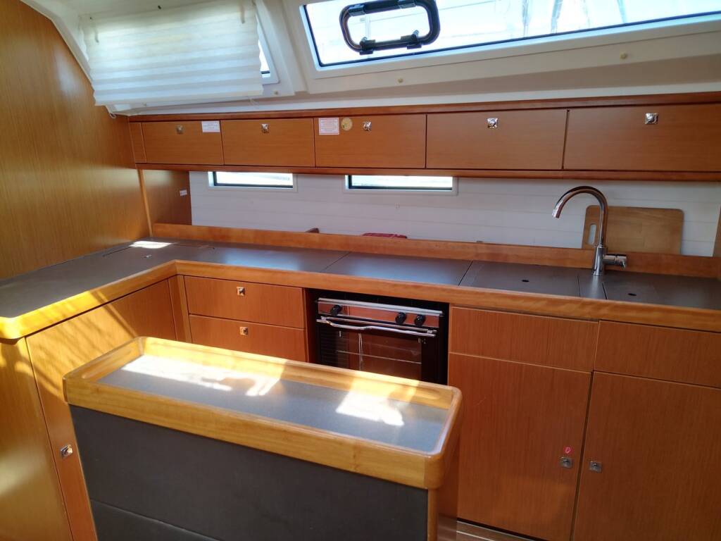 Sailing yacht Bavaria Cruiser 46 Mojito
