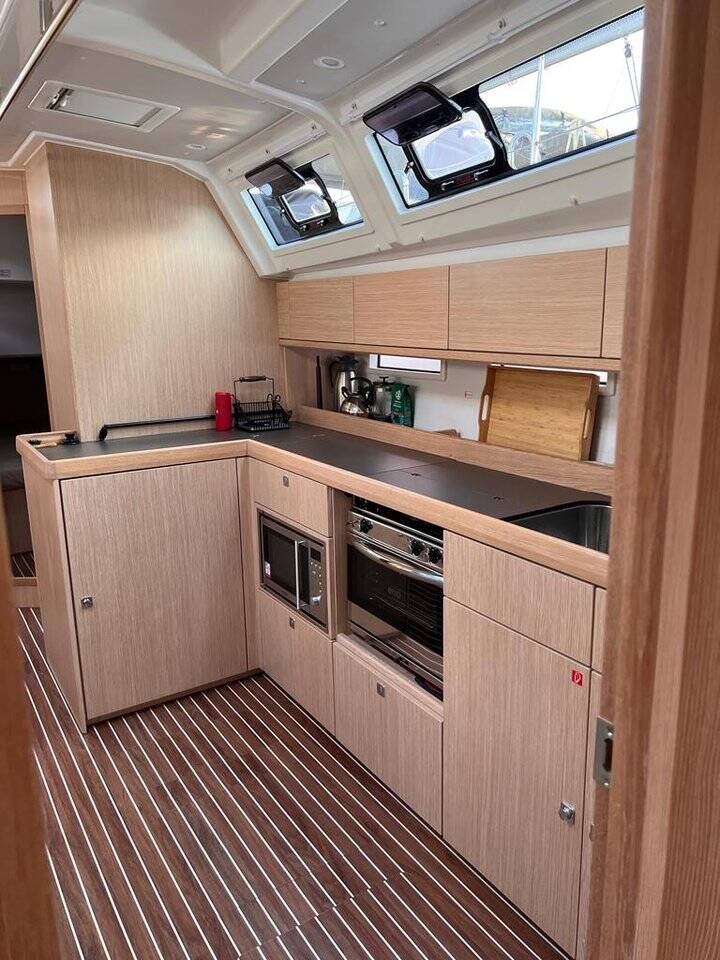 Sailing yacht Bavaria Cruiser 46 Life Is Beautiful