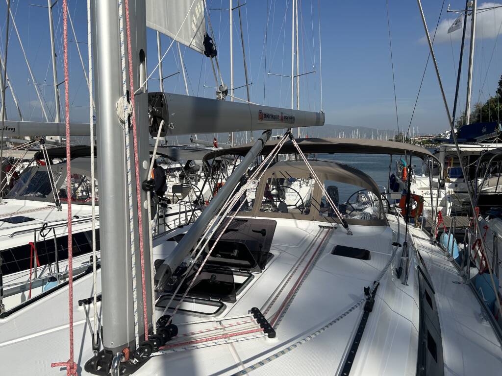 Sailing yacht Bavaria Cruiser 46 Suncity 5