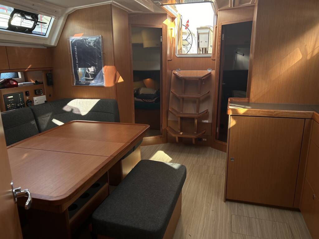 Sailing yacht Bavaria Cruiser 46 Suncity 5