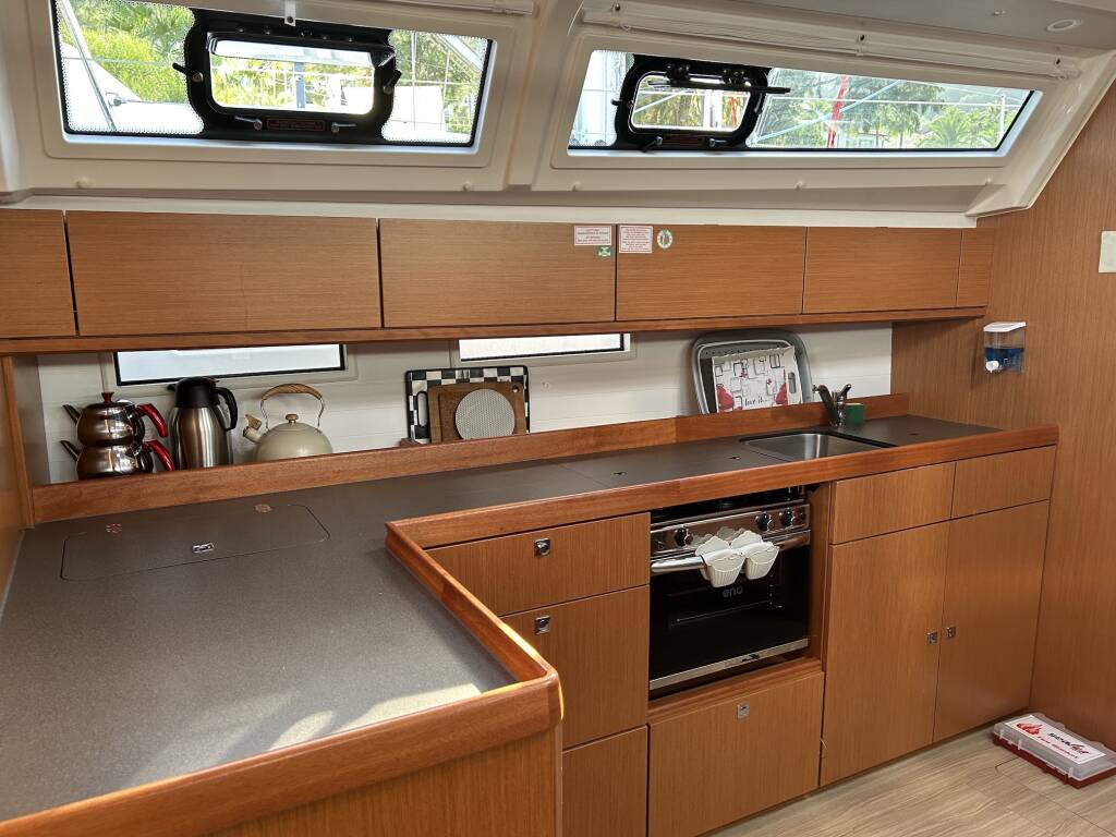 Sailing yacht Bavaria Cruiser 46 Suncity 5