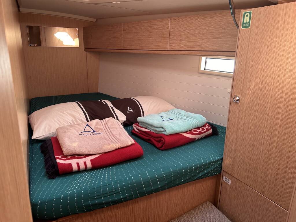 Sailing yacht Bavaria Cruiser 46 Suncity 6