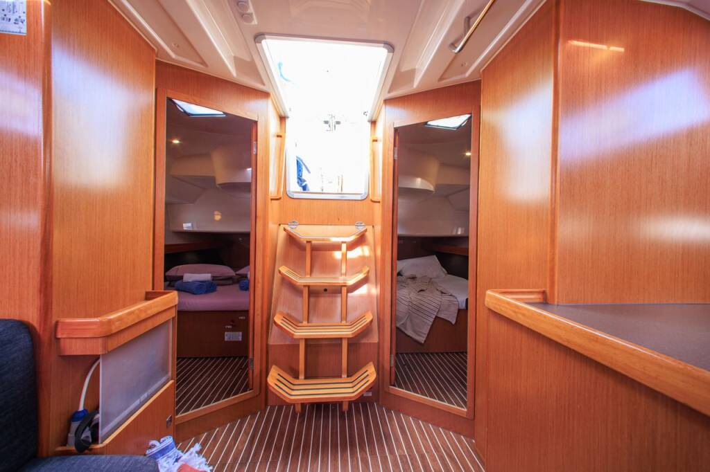 Sailing yacht Bavaria Cruiser 46 Kyveli