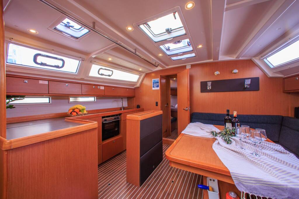Sailing yacht Bavaria Cruiser 46 Kyveli