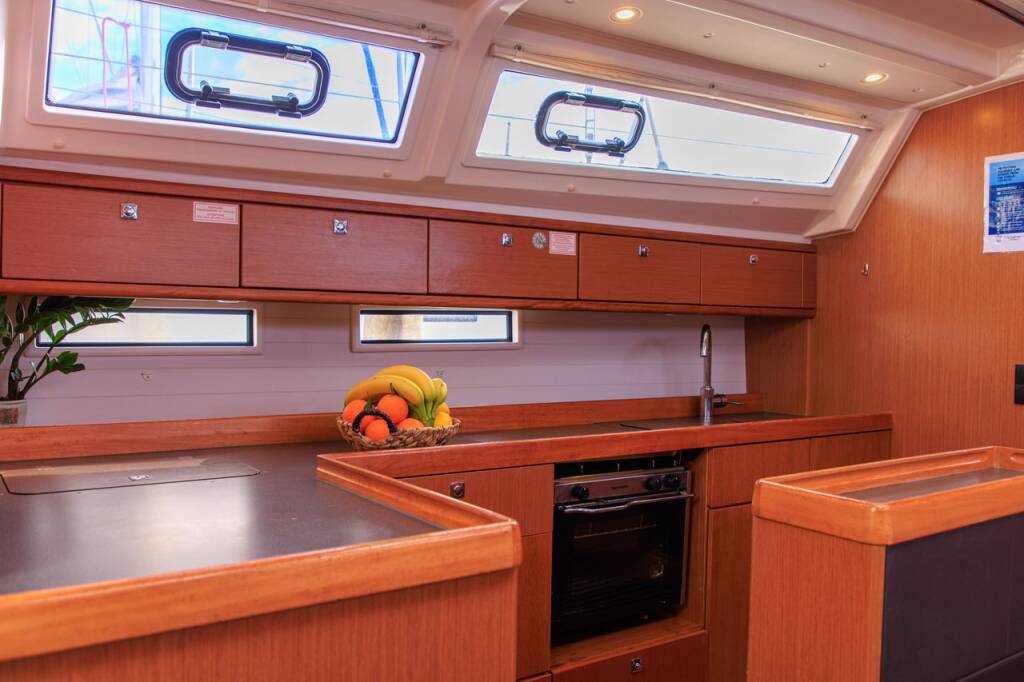 Sailing yacht Bavaria Cruiser 46 Kyveli