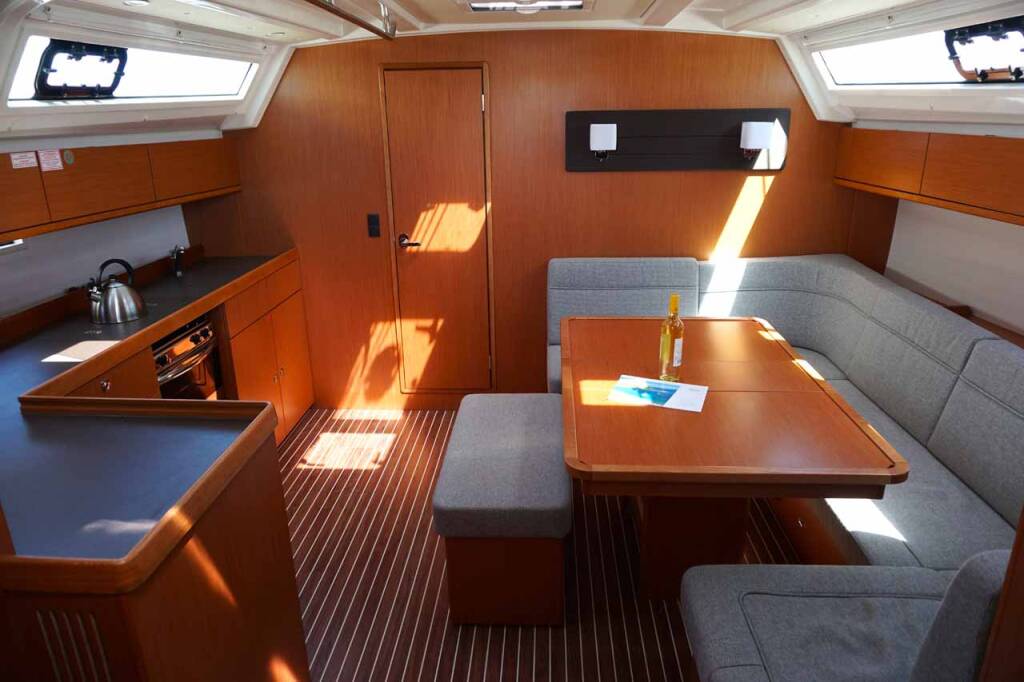 Sailing yacht Bavaria Cruiser 46 Delphina
