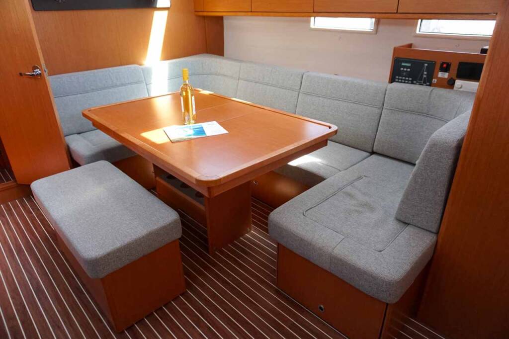Sailing yacht Bavaria Cruiser 46 Delphina